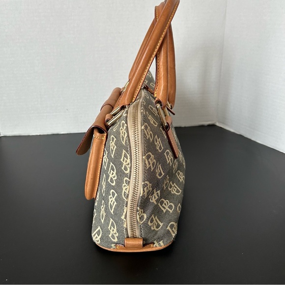 Vintage Dooney & Bourke Small Domed Pocket Satchel Gray Canvas Florentine - Picture 4 of 12